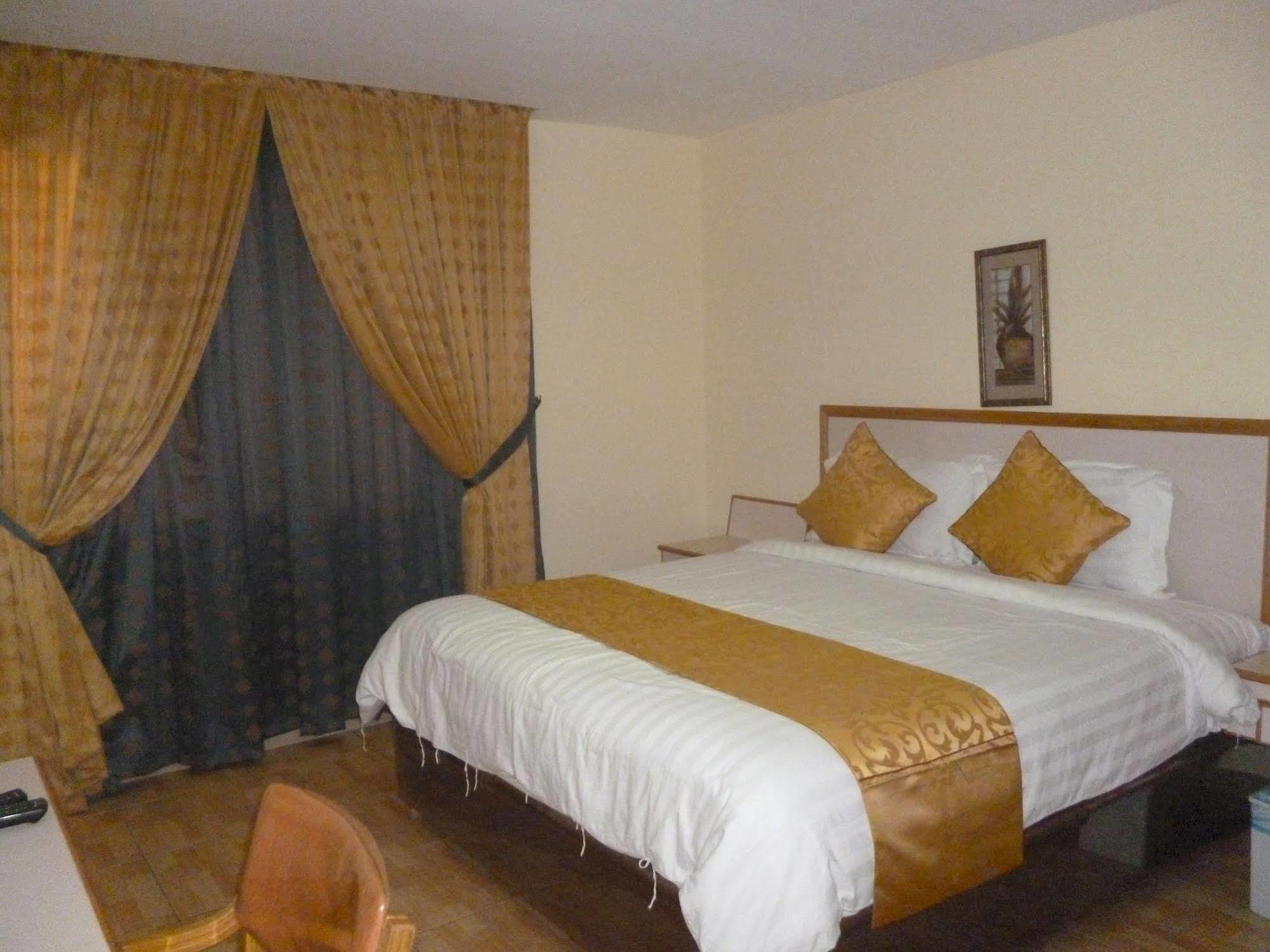 Mansour Plaza Hotel Apartments Dammam Ngoại thất bức ảnh